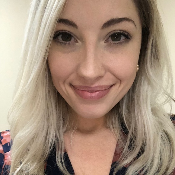 Meet your Posher, Hayley - Picture 5 of 5